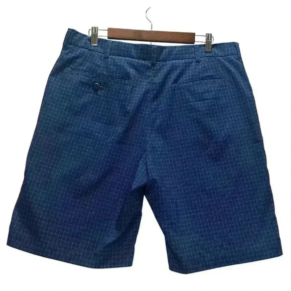 (Sold)PGA Tour Golf Shorts Blue Plaid Golf Shorts Lightweight Pockets Size 36 - Picture 3 of 7